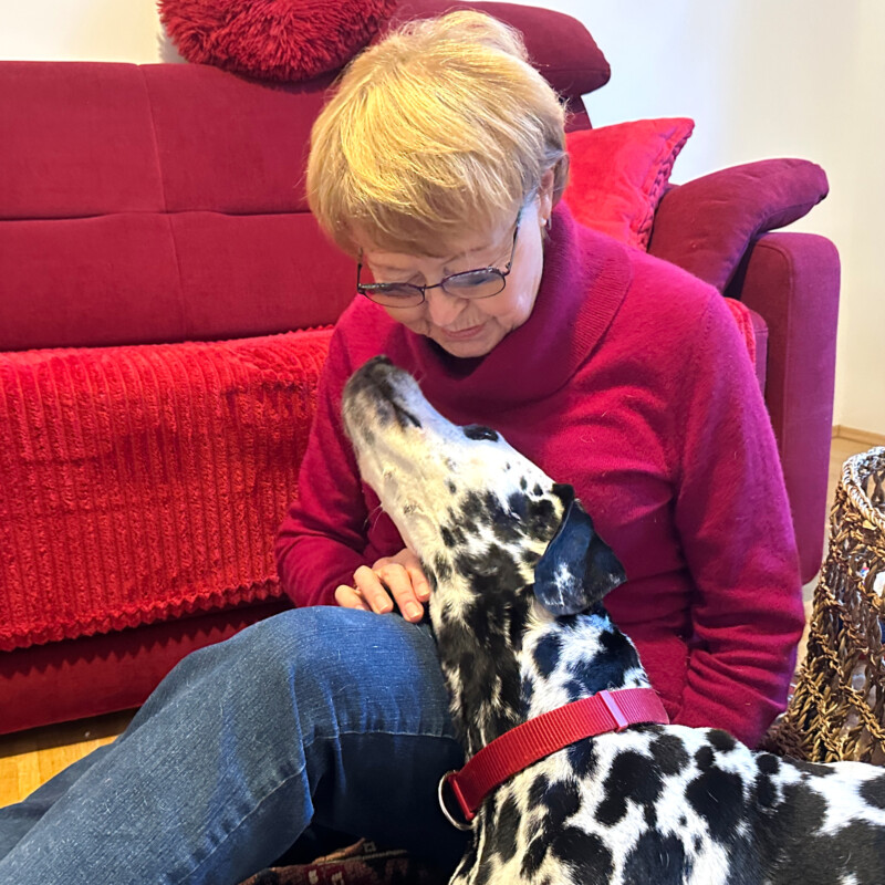 Josy Da Mit Pflegefrauchen 1A