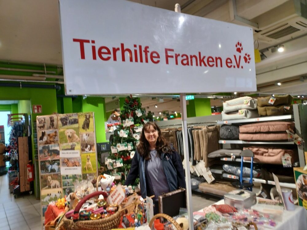 Stand am Nikolaustag beim Fressnapf in Nürnberg